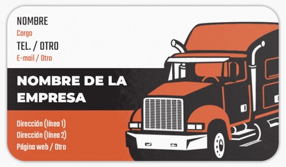 Un transportista camión diseño negro naranja