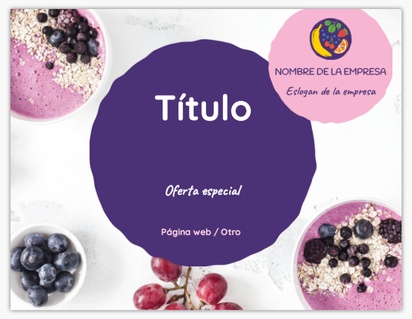 Un zumo de frutas nutrición diseño violeta blanco