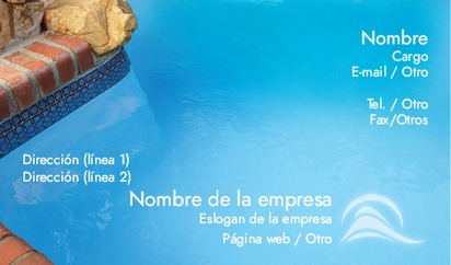Un Piscina y spa limpiador de piscinas diseño azul