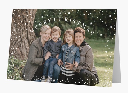 Design Preview for Design Gallery: Modern & Simple Personalized Christmas Cards, Rectangular 18.2 x 11.7 cm
