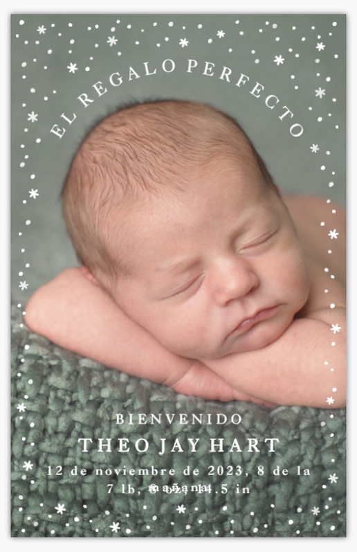 Un bebé anuncio de nacimiento navideño diseño blanco para Tema con 1 imágenes